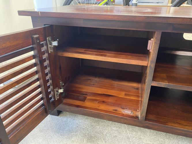 Second-hand Entertainment Unit - Photo 3)