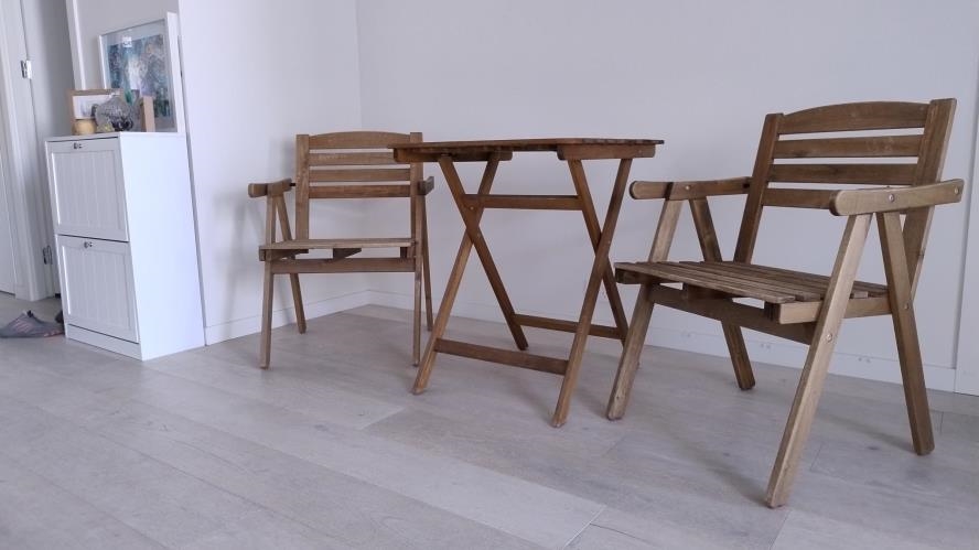 Second-hand IKEA Outdoor Table with 2 Chairs - Photo 3)