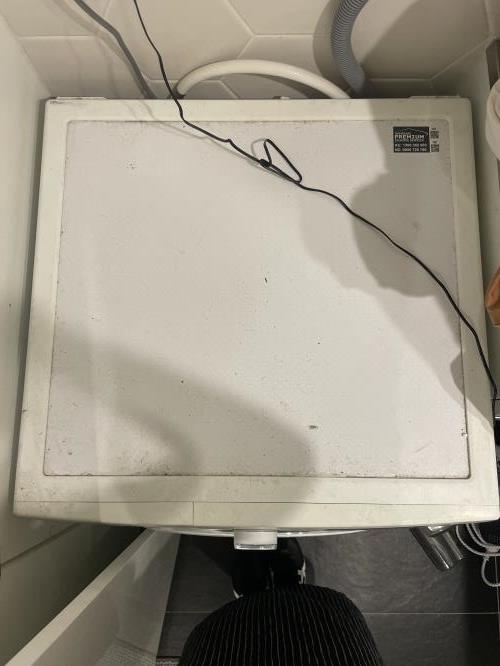 Second-hand Samsung 7.5kg Front Load Washing Machine - Photo 3)
