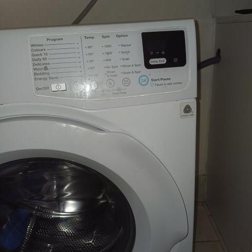 Second-hand Simpson 7kg Front Load Washing Machine - Photo 3)