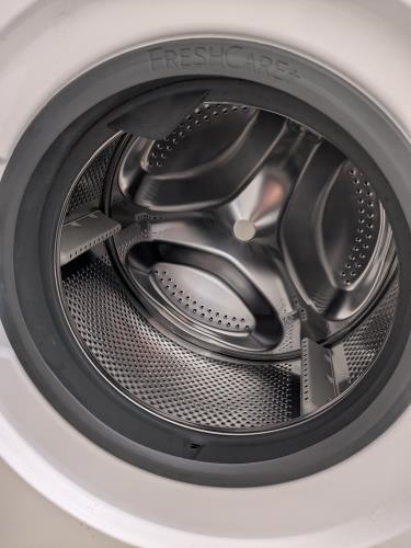 Second-hand Whirlpool 7kg Front Load Washing Machine - Photo 3)