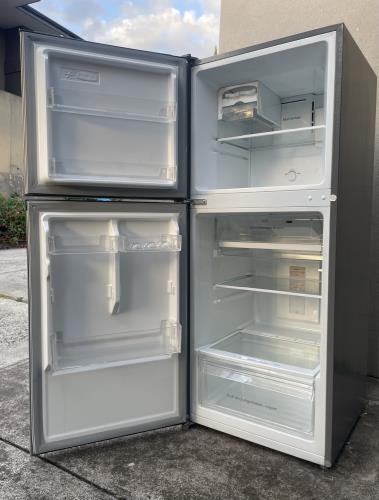 Second-hand Esatto 207L Top Mount Fridge - Photo 3)