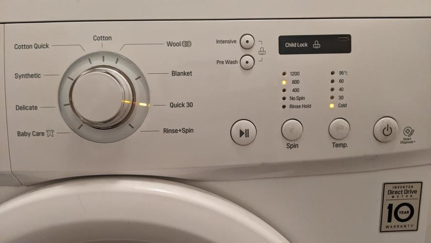 Second-hand LG 7kg Front Load Washing Machine - Photo 3)