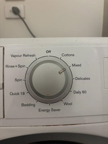 Second-hand Electrolux 7.5kg Front Load Washing Machine - Photo 3)