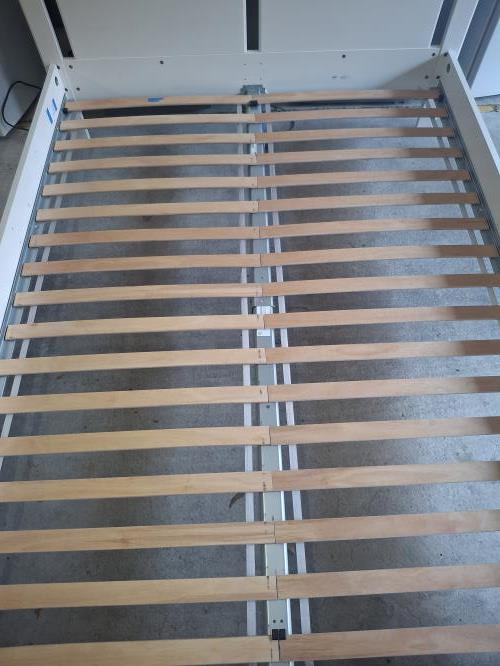 Second-hand Queen Size Bed Frame - Photo 3)