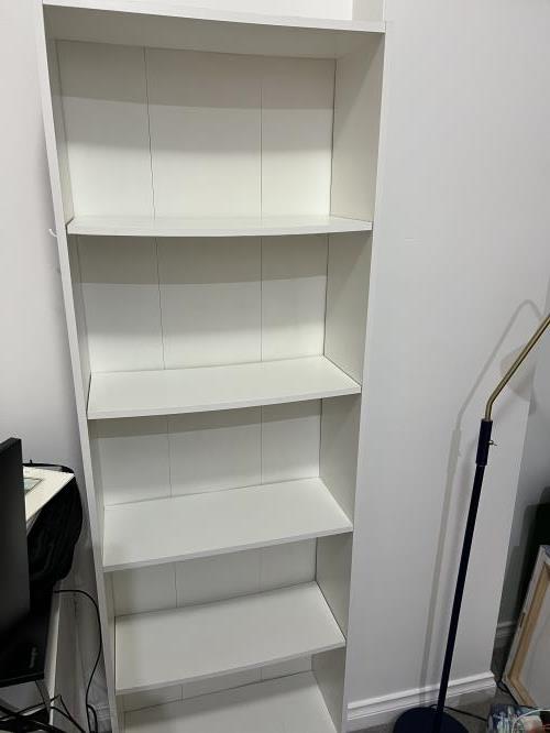 Second-hand Bookshelf - Photo 3)