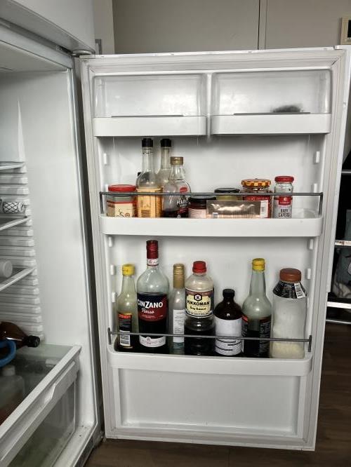 Second-hand Fisher & Paykel 380L Top Mount Fridge - Photo 3)