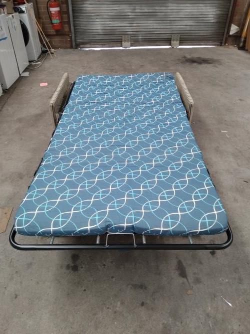 Second-hand Ottoman with Fold-Out Bed - Photo 3)