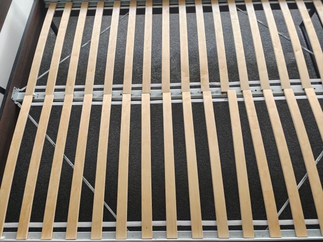 Second-hand IKEA Queen Size Bed Frame - Photo 3)