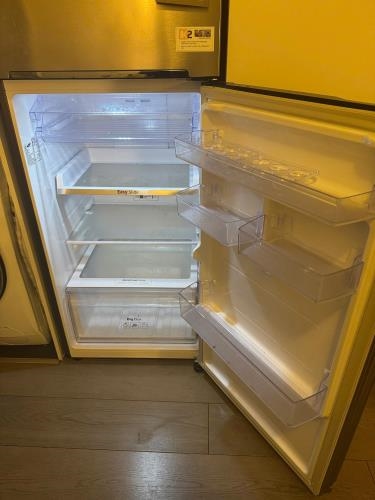 Second-hand Samsung 320L Top Mount Fridge - Photo 3)