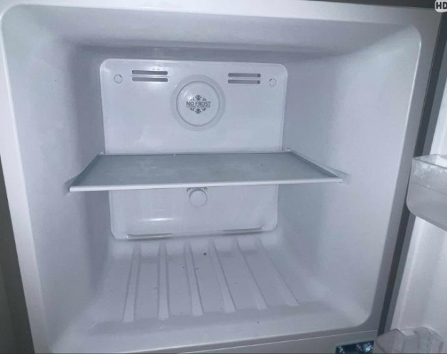 Second-hand Kogan 197L Top Mount Fridge - Photo 3)