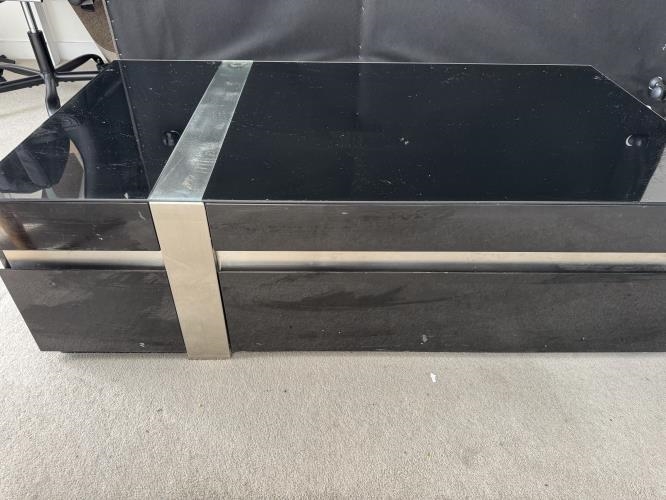 Second-hand Coffee Table - Photo 3)