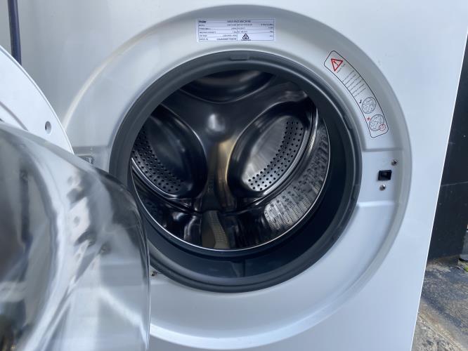 Second-hand Haier 7.5kg Front Load Washing Machine - Photo 3)