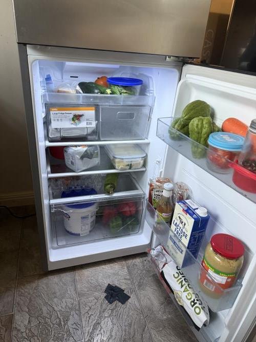 Second-hand Hisense 230L Top Mount Fridge - Photo 3)