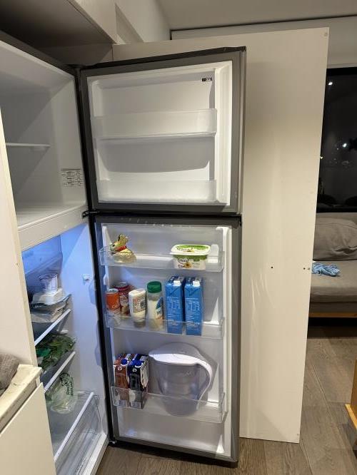 Second-hand Hisense 326L Top Mount Fridge - Photo 3)