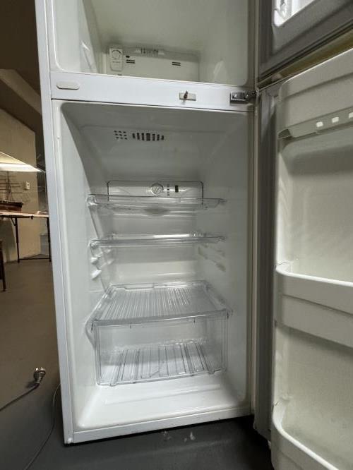 Second-hand Westinghouse 215L Top Mount Fridge - Photo 3)
