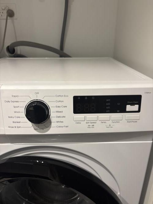 Second-hand Euromaid 7.5kg Front Load Washing Machine - Photo 3)