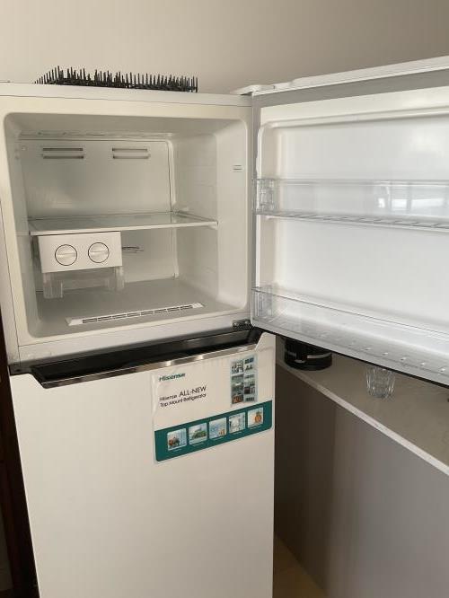 Second-hand Hisense 350L Top Mount Fridge - Photo 3)