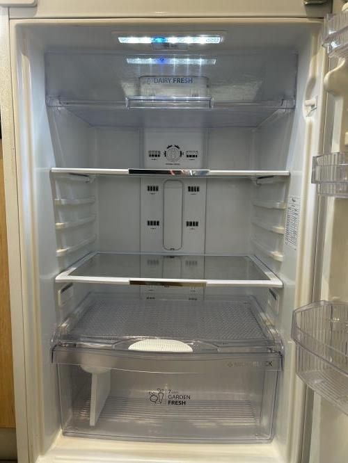 Second-hand Whirlpool 405L Top Mount Fridge - Photo 3)