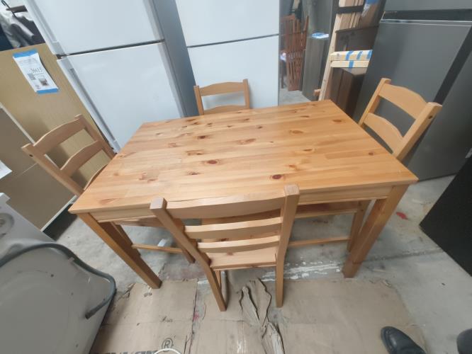 Second-hand IKEA Dining Table with 4 Chairs - Photo 3)