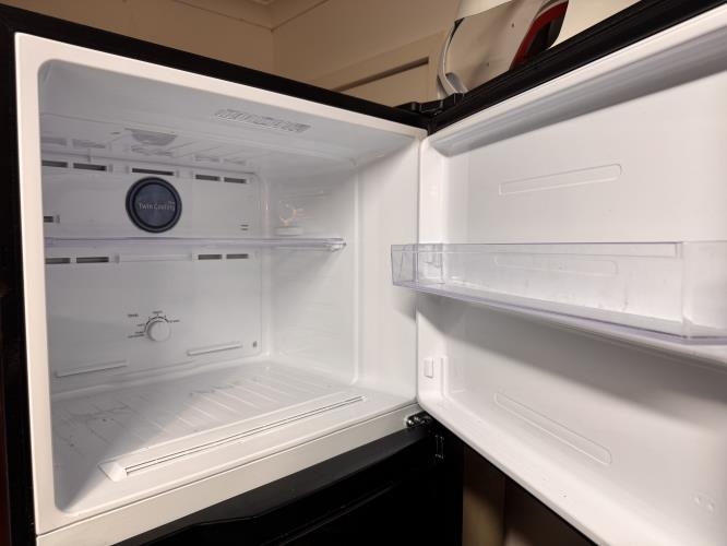 Second-hand Samsung 471L Top Mount Fridge - Photo 3)