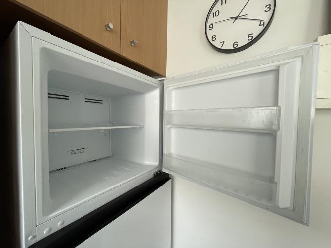 Second-hand Hisense 326L Top Mount Fridge - Photo 3)