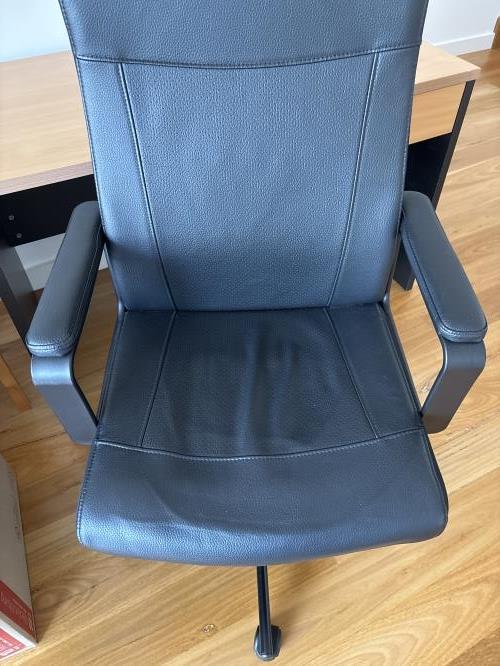 Second-hand IKEA Office Swivel Chair - Photo 3)