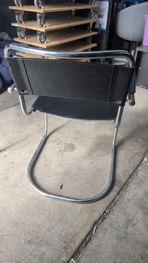 Second-hand Chair - Photo 3)