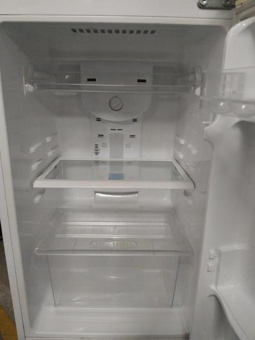 Second-hand Samsung 216L Top Mount Fridge - Photo 3)