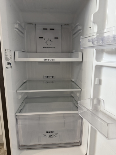 Second-hand Samsung 270L Top Mount Fridge - Photo 3)