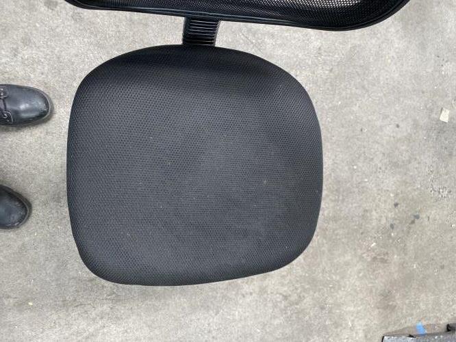 Second-hand Office Swivel Chair - Photo 3)