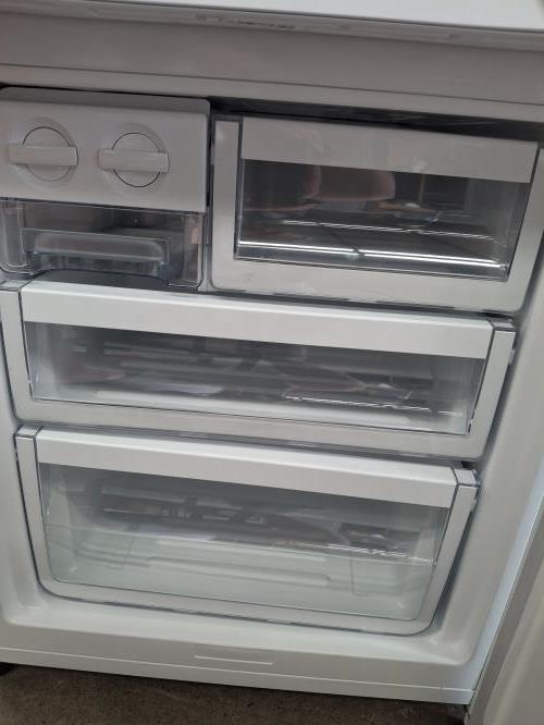 Second-hand Westinghouse 339L Bottom Mount Fridge - Photo 3)