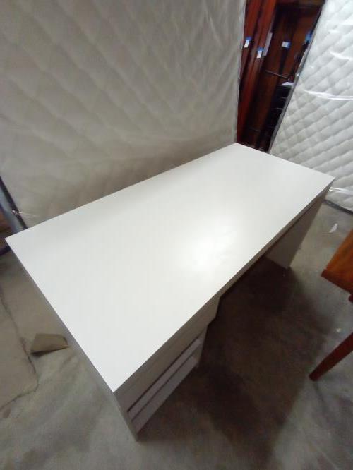 Second-hand Desk - Photo 3)