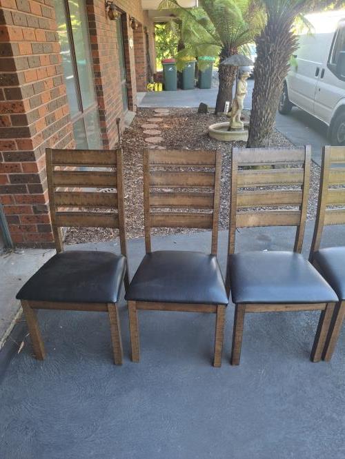 Second-hand Dining Table with 6 Chairs - Photo 3)
