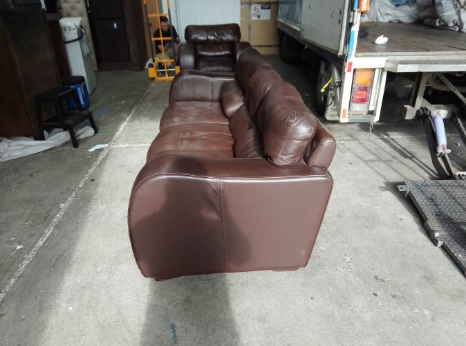 Second-hand Three Seater Sofa - Photo 3)