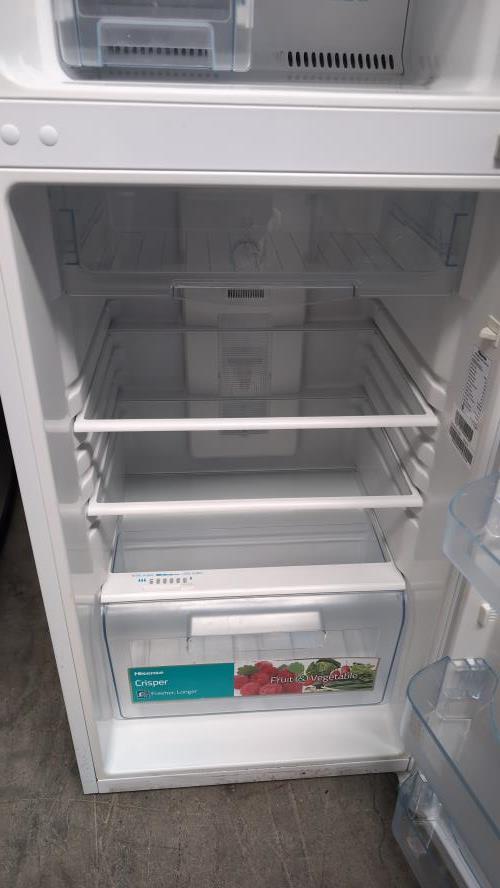 Second-hand Hisense 221L Top Mount Fridge - Photo 3)