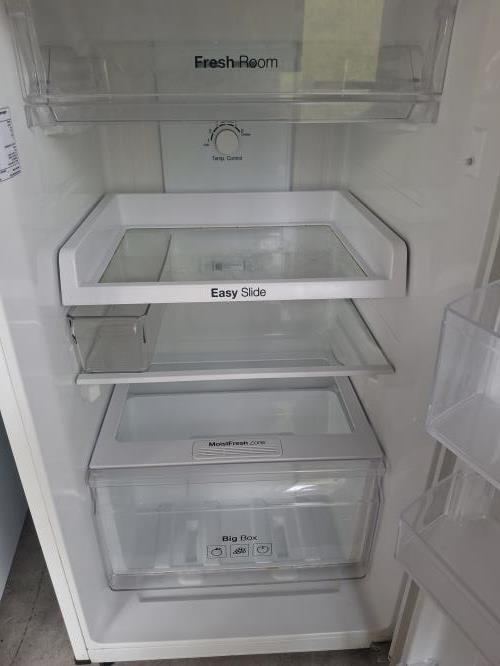 Second-hand Samsung 255L Top Mount Fridge - Photo 3)