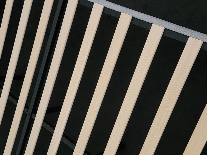 Second-hand Double Bed Frame - Photo 3)