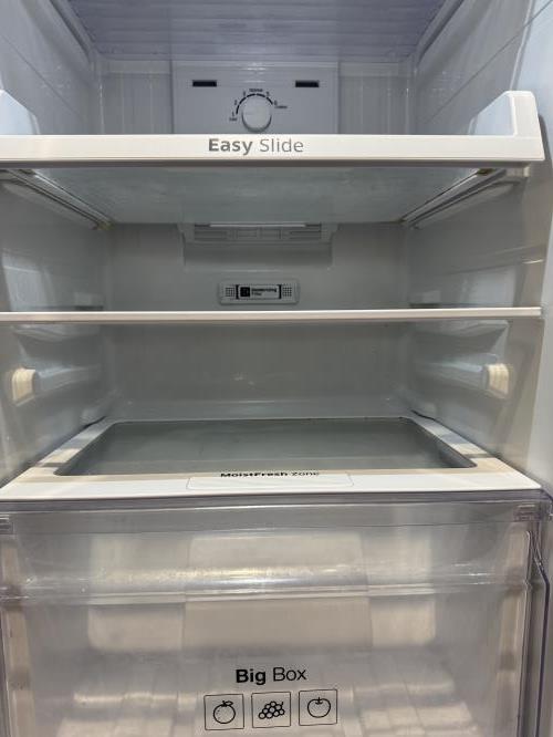 Second-hand Samsung 255L Top Mount Fridge - Photo 3)
