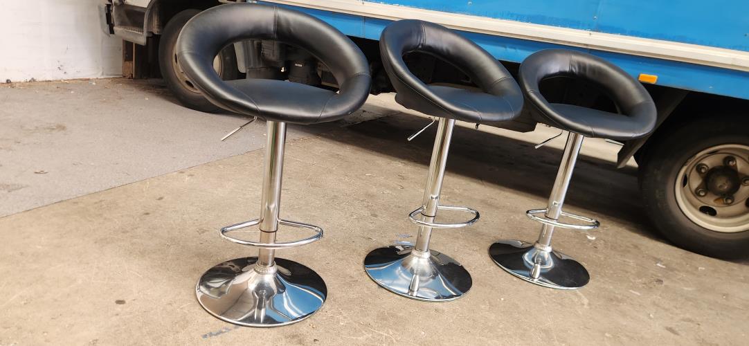 Second-hand Set of 3 Bar Stools - Photo 3)