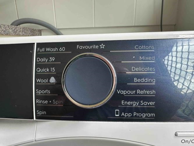 Second-hand Electrolux 9kg Front Load Washing Machine - Photo 3)