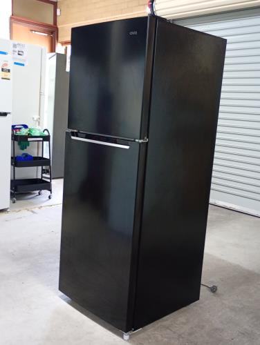 Second-hand Chiq 202L Top Mount Fridge - Photo 3)