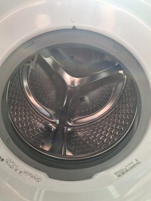 Second-hand Electrolux 7.5kg Front Load Washing Machine - Photo 3)