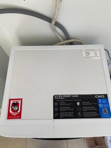Second-hand Chiq 8.5kg Front Load Washing Machine - Photo 3)