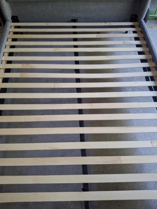 Second-hand Queen Size Bed Frame - Photo 3)