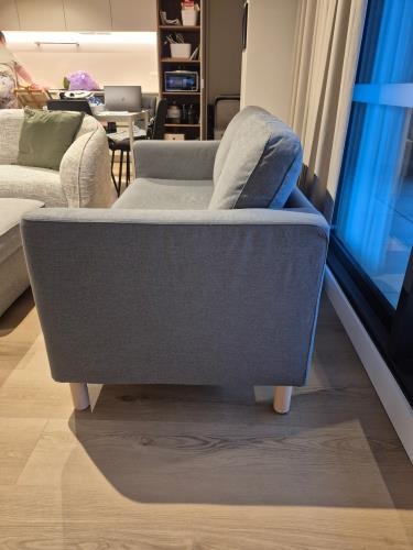 Second-hand Two Seater Sofa - Photo 3)