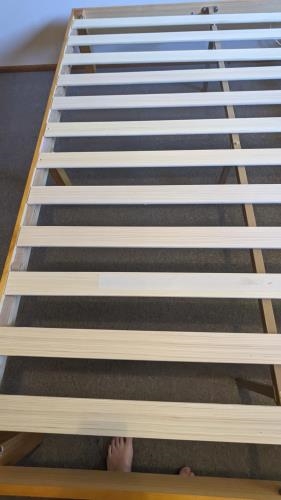 Second-hand Queen Size Bed Frame - Photo 3)