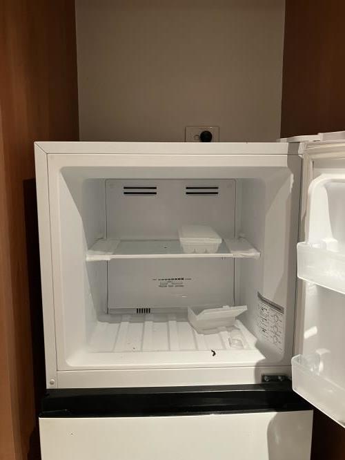 Second-hand Hisense 205L Top Mount Fridge - Photo 3)