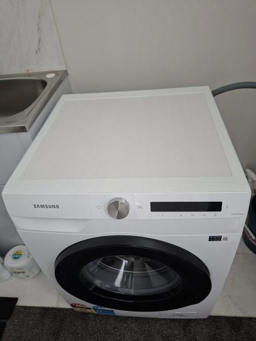 Second-hand Samsung 9kg Front Load Washing Machine - Photo 3)