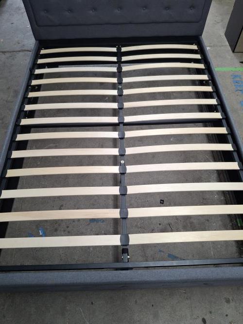 Second-hand Queen Size Bed Frame - Photo 3)